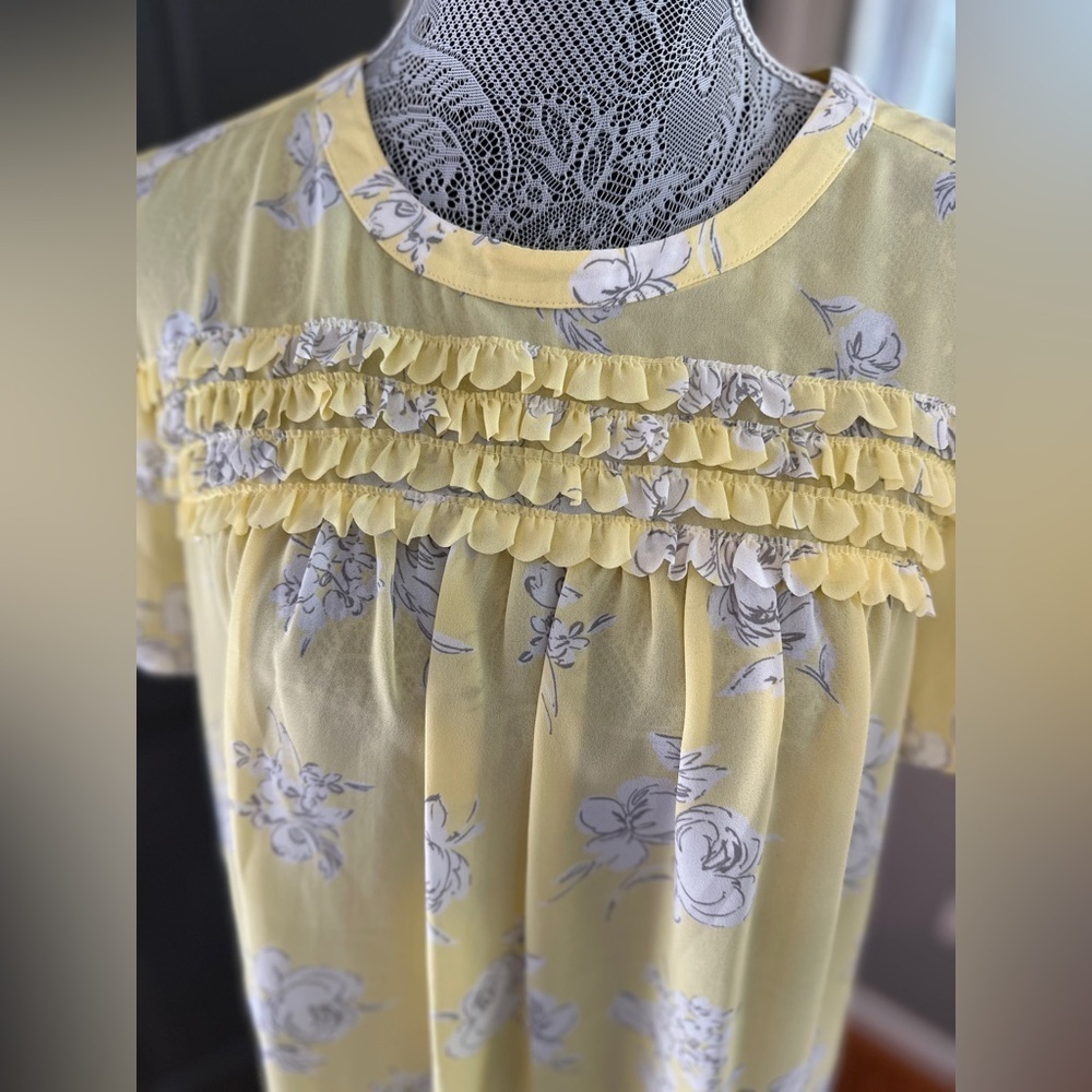 Elle Yellow Floral Smocked Blouse | Ruffle Detail | Spring Top | Size L - Picture 9 of 11